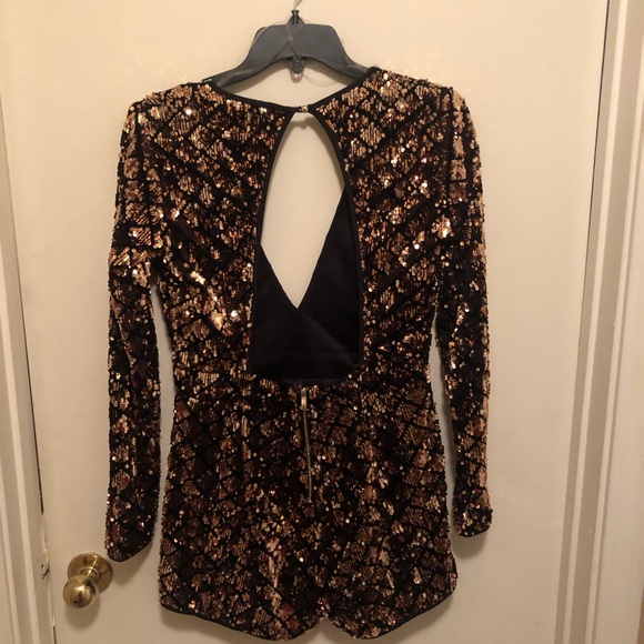 Clothing - Picture 5 of 5